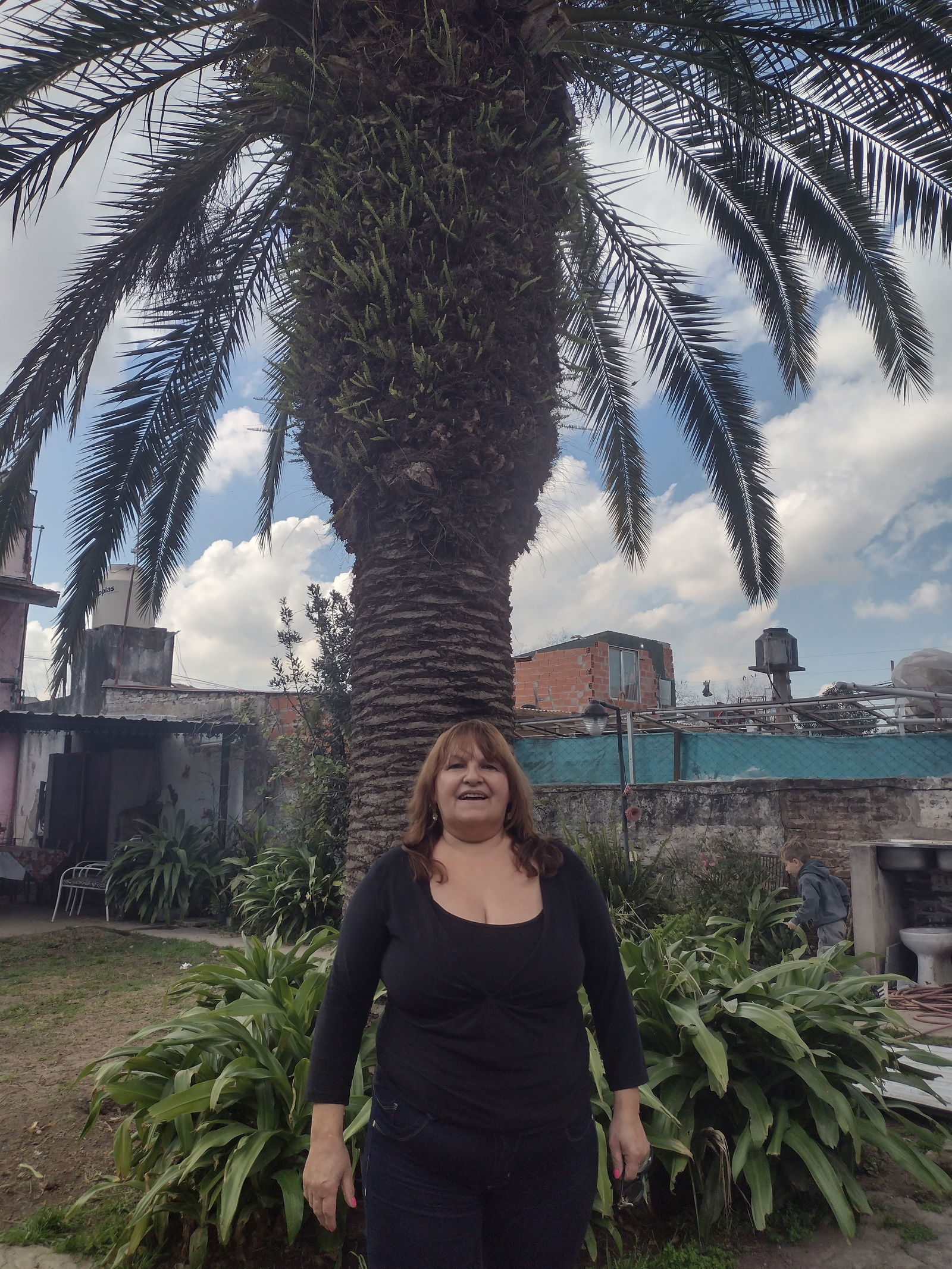 Rose Mary's avatar