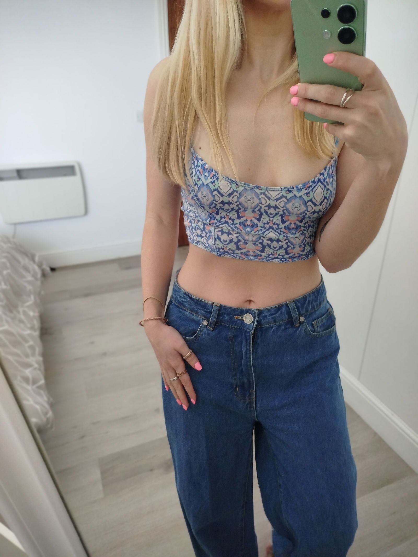 Rosie's Paradise's avatar