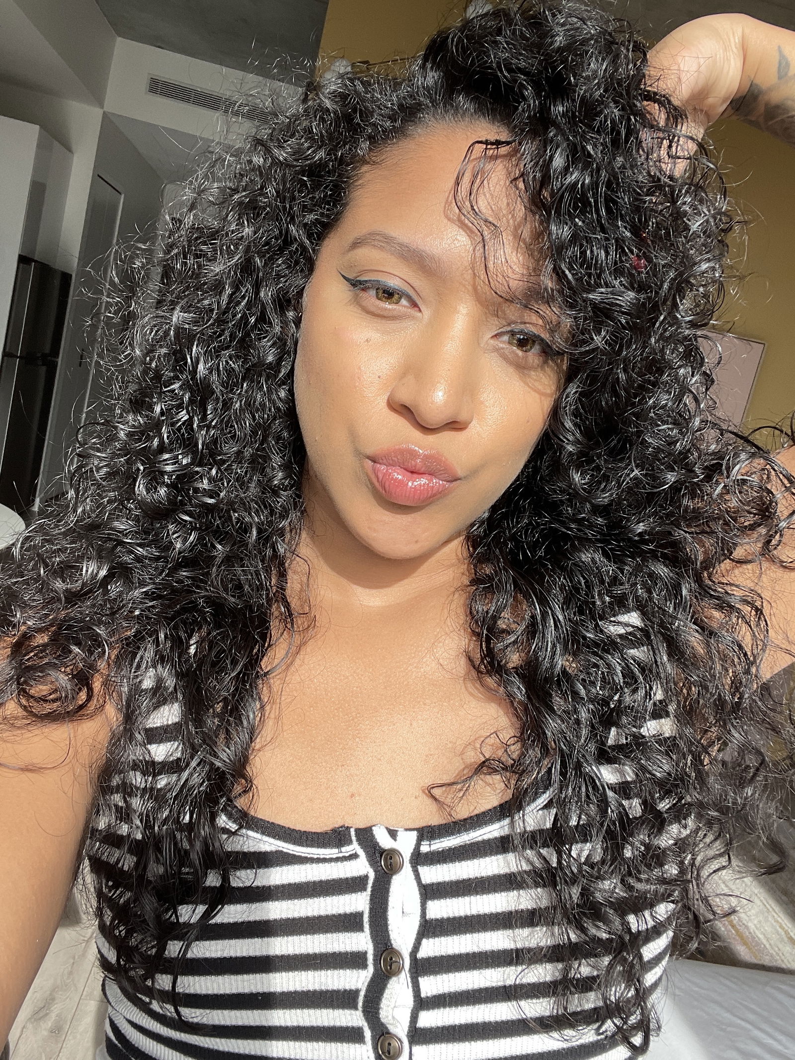 Roxanne Sky's avatar
