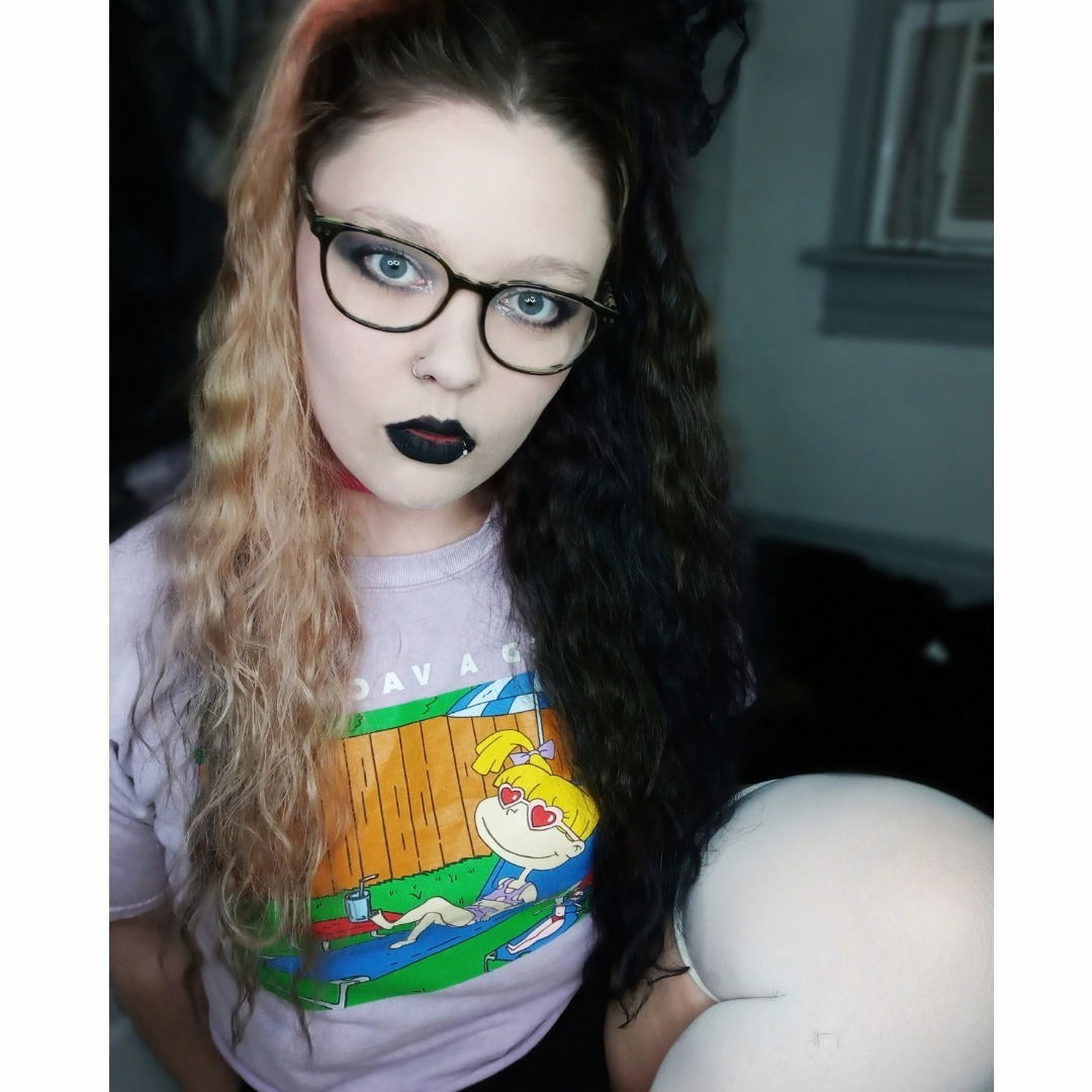 Roxxi Lee's avatar