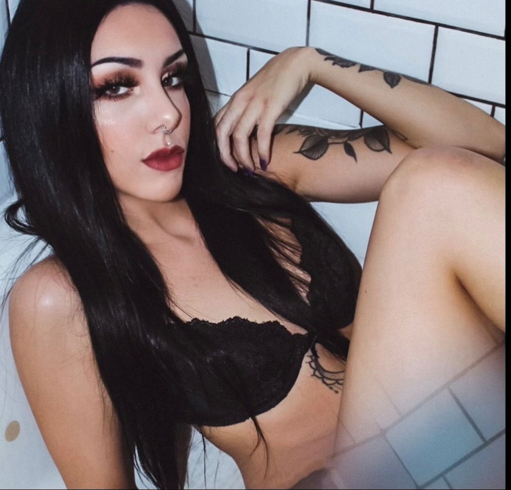 Roxy Rain's avatar