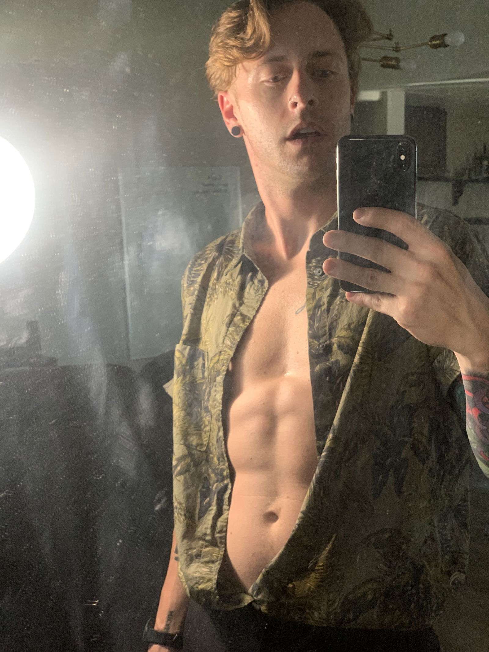 Roy Zacson's avatar