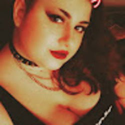 Ruby Risque's avatar