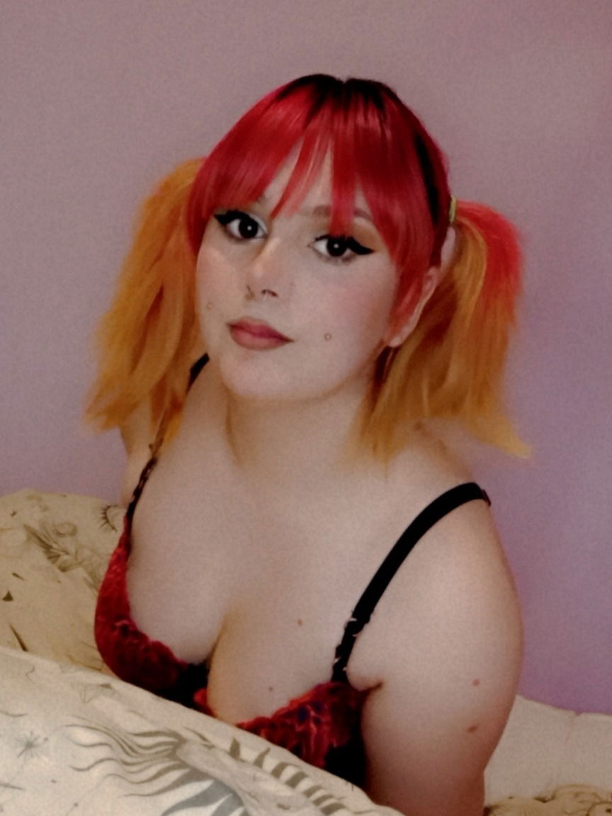 Ruby Rougee's avatar