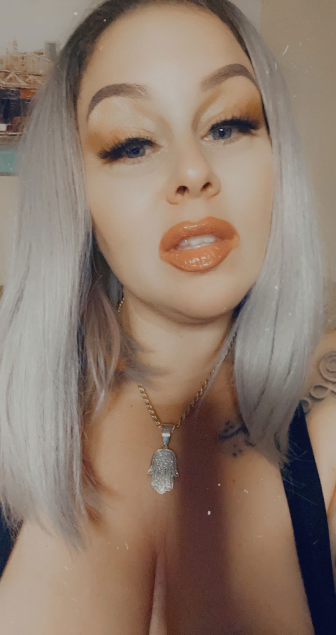 sabrinasbreasts's avatar