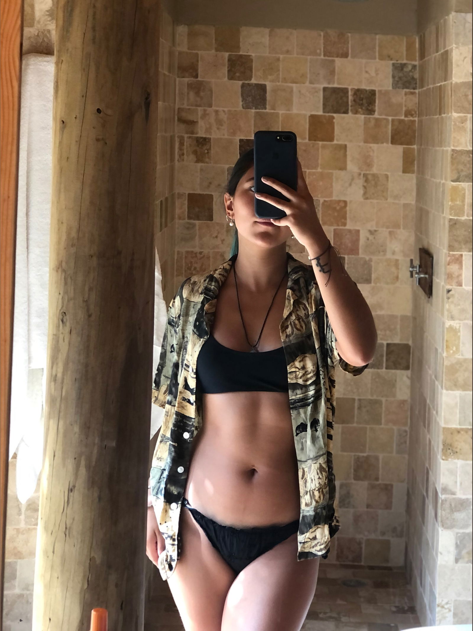 Camila 🧃's avatar