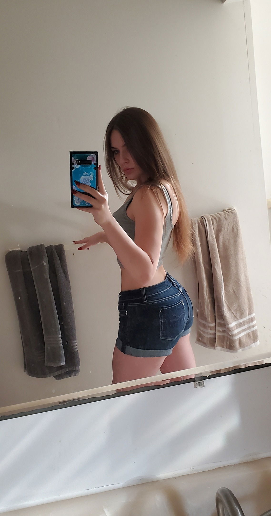 𝐒𝐚𝐤𝐮𝐫𝐚 🍒 𝐒𝐞𝐫𝐩𝐞𝐧𝐭's avatar