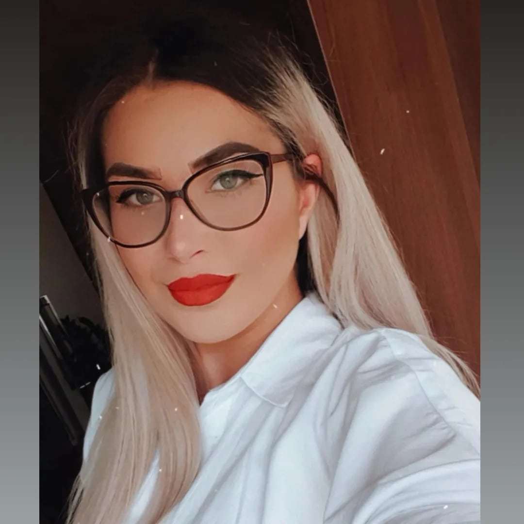 Elena's avatar
