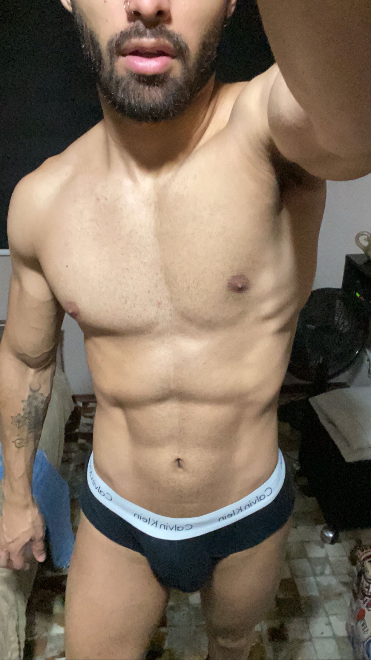 GM