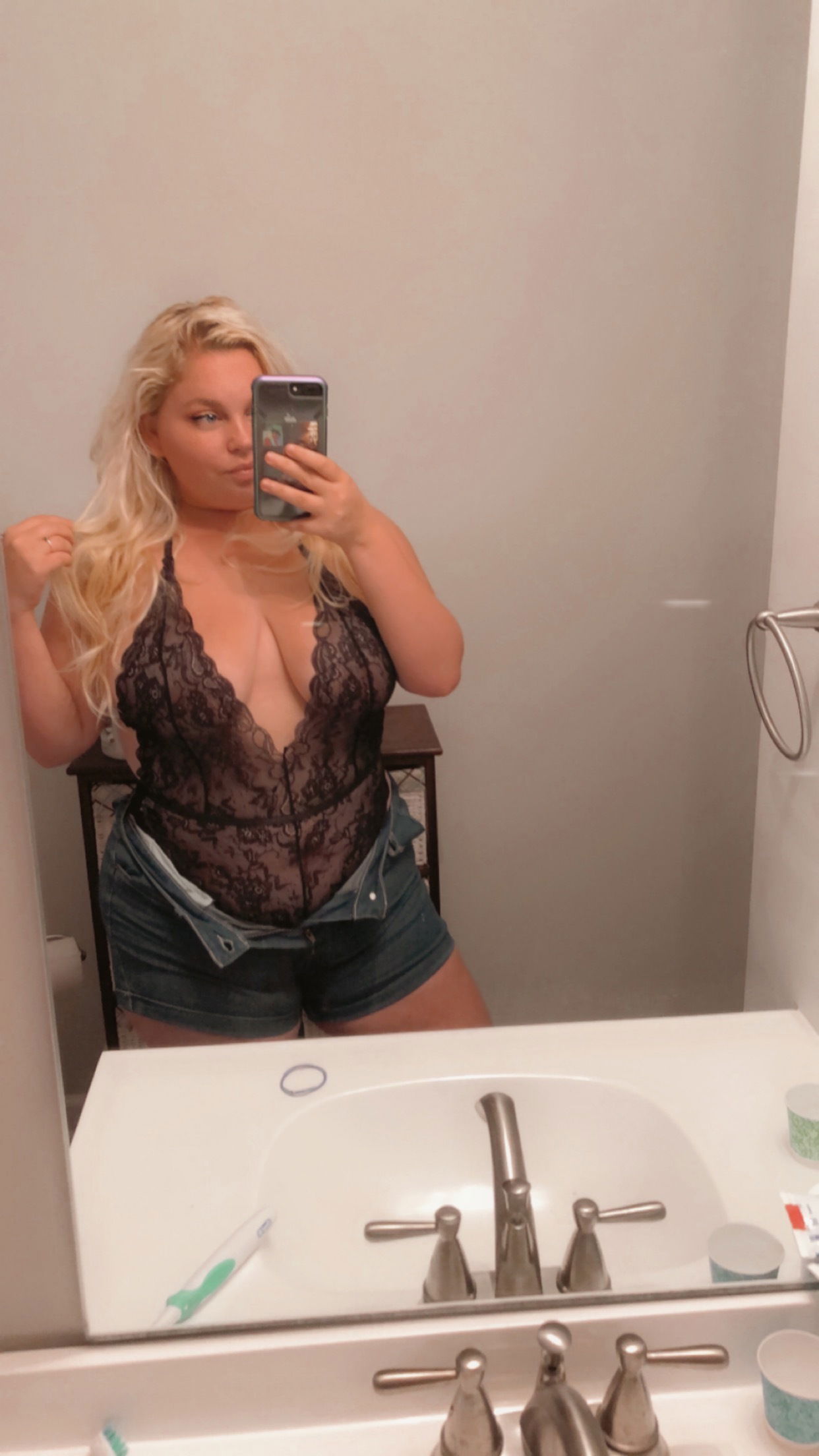 Ashley's avatar