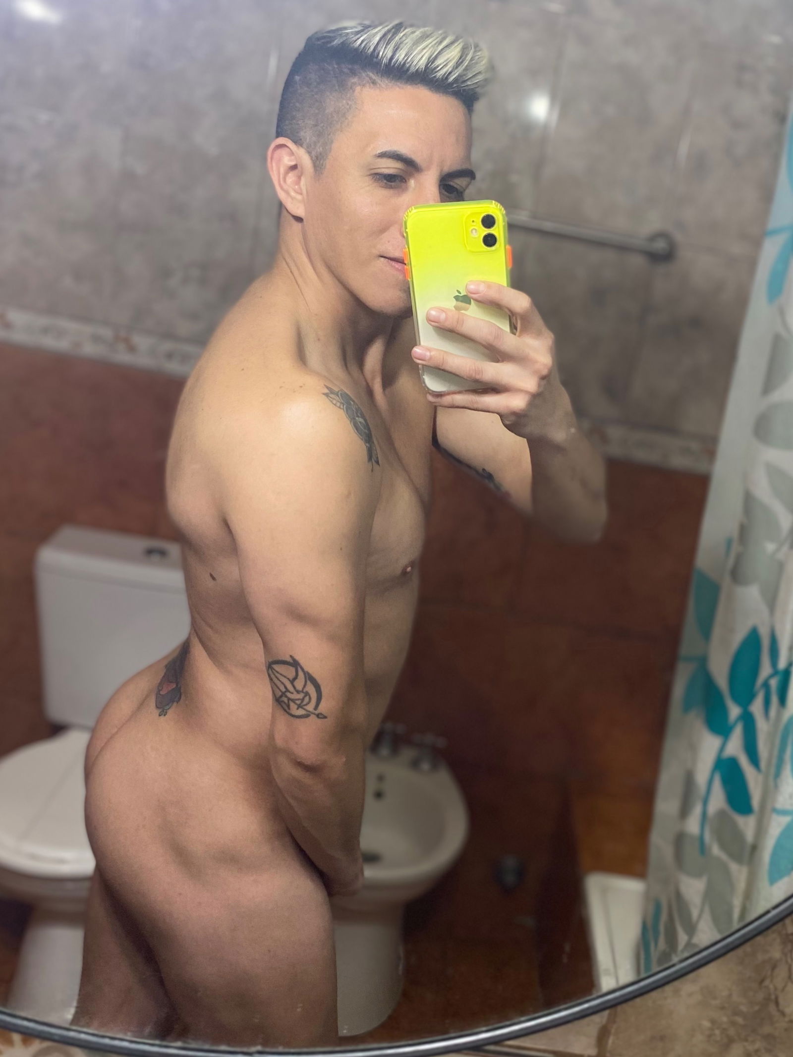 PB 🔞's avatar