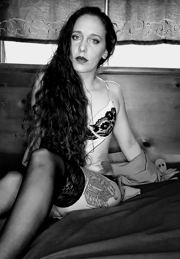 Scarlet Submissive