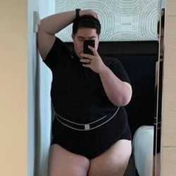 SChub🍑's avatar