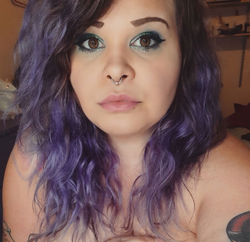 Ms. Lola's avatar