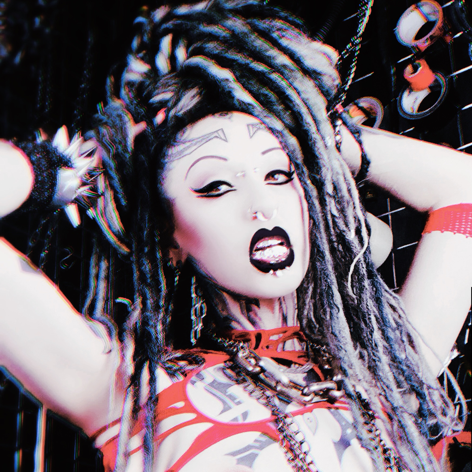 - -- S E R I F I N A -- -'s avatar