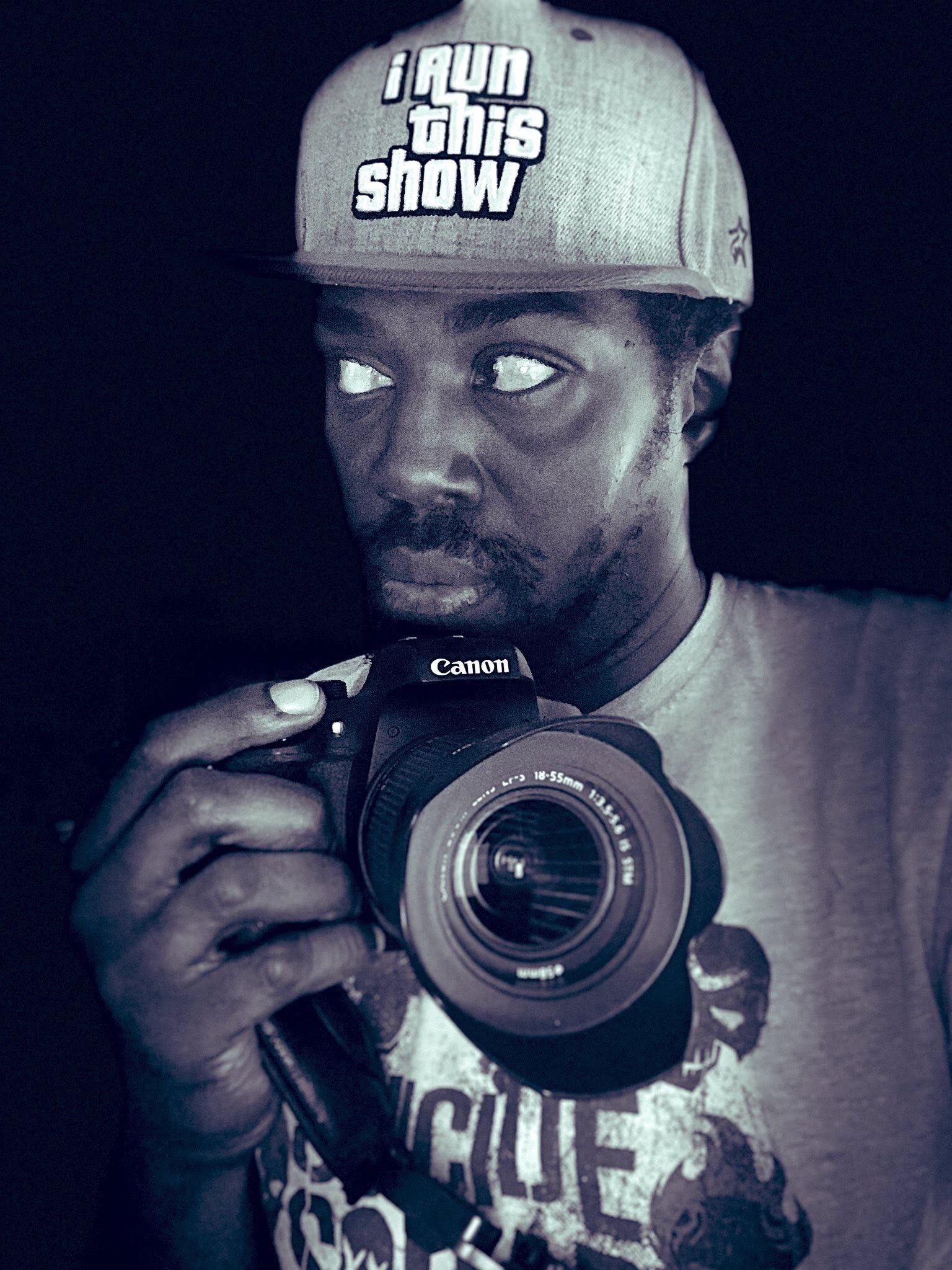 Thaddy Long Lens SexTapeCreator Daddy 🍆's avatar