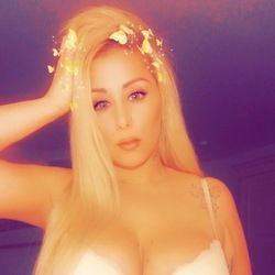 Sexxxy Sarah's avatar