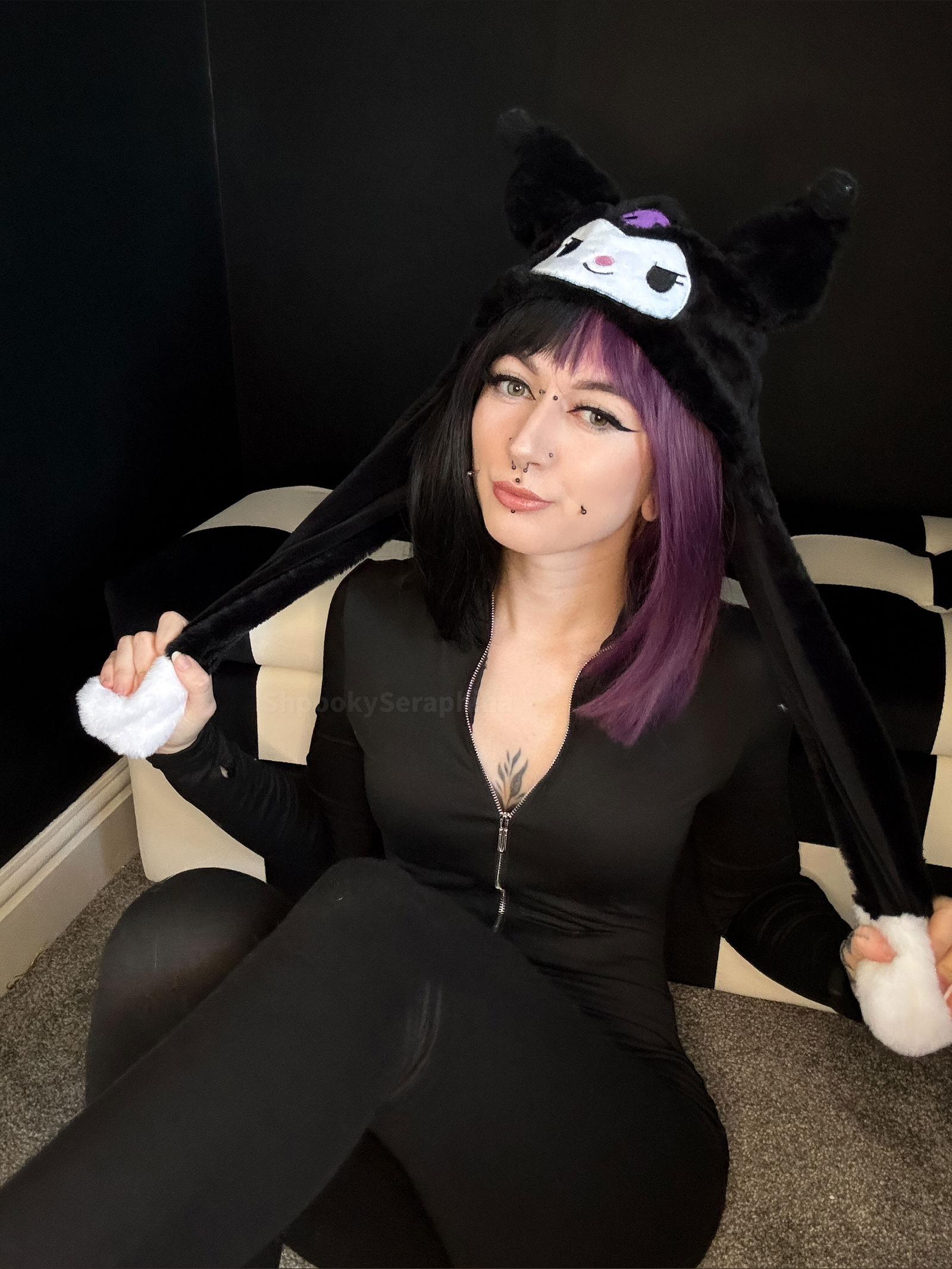 Sarah 🖤 GAMING LIVESTREAMS