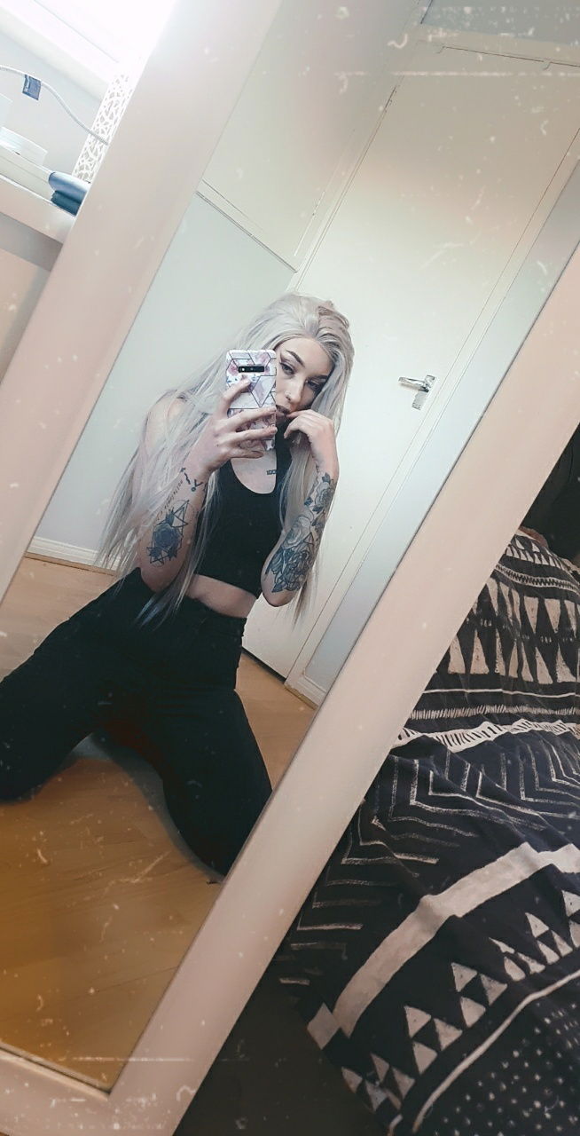 Emily Jarvis's avatar