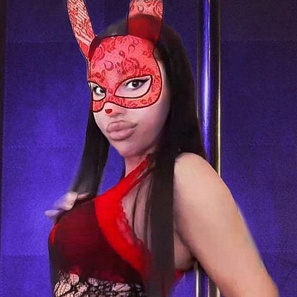 Simona - Free's avatar