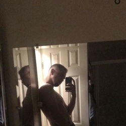 Whitemask boi's avatar