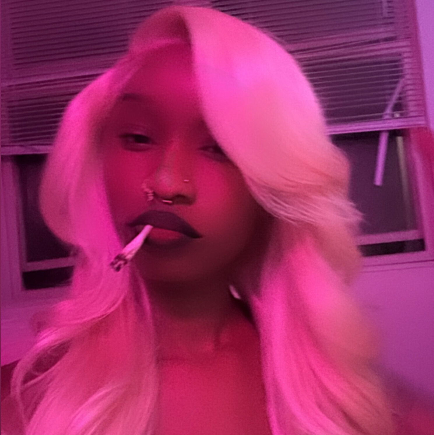 Ms pretty 🐱's avatar