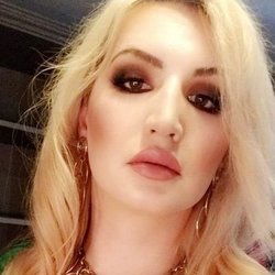Sluttea's avatar