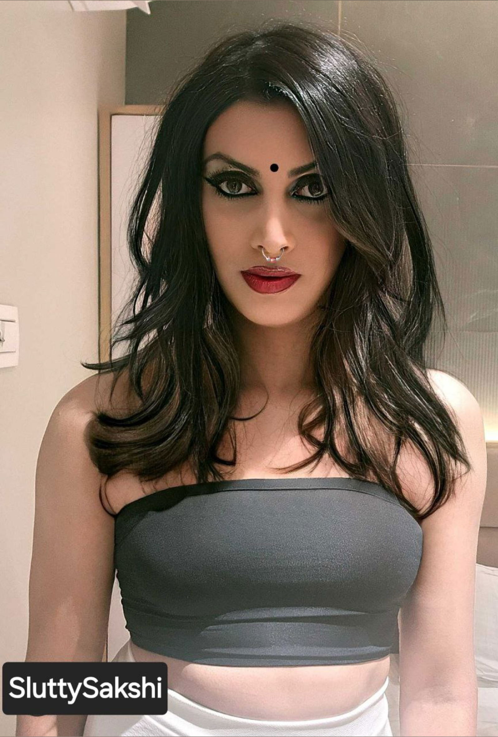 sluttysakshi28
