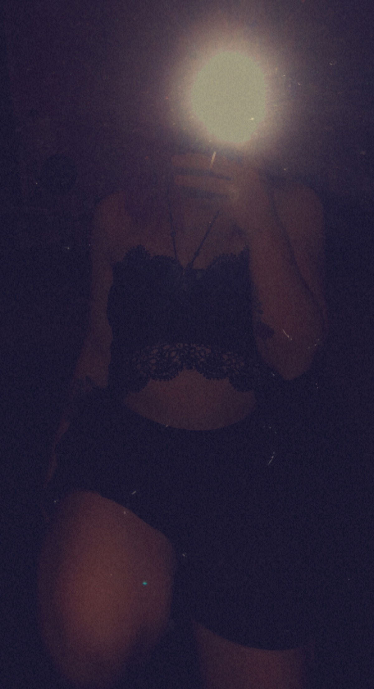 Flowergirl🌻🥀's avatar