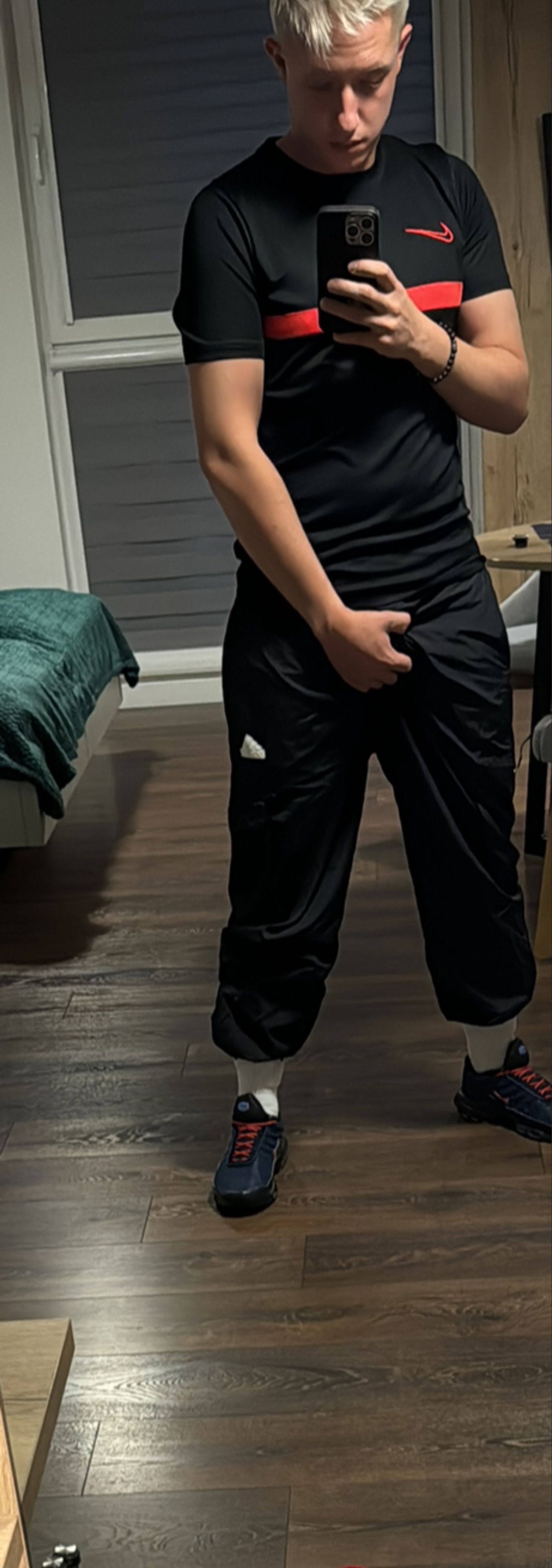 Sneak Boy