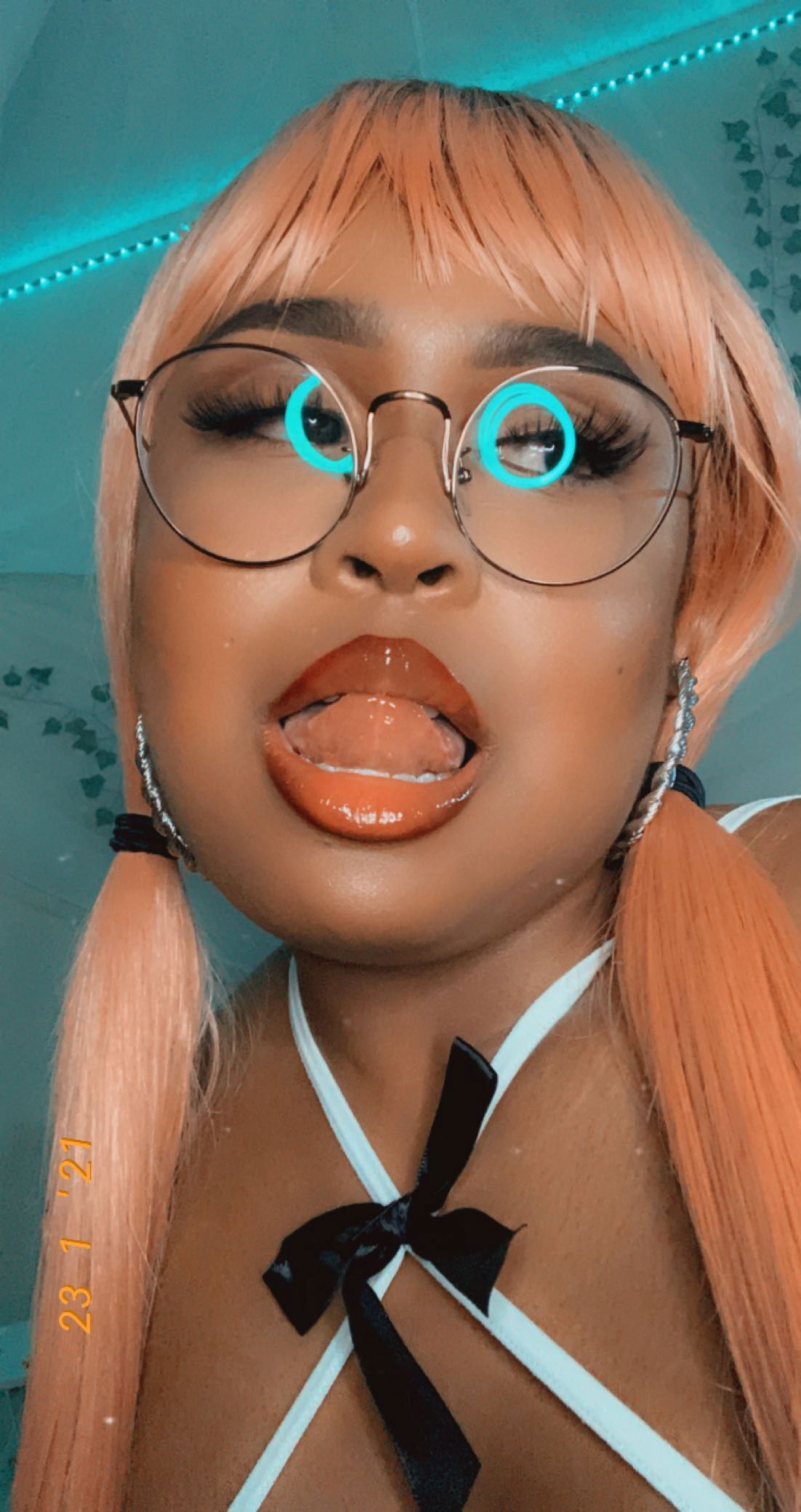 Sonya Syn's avatar