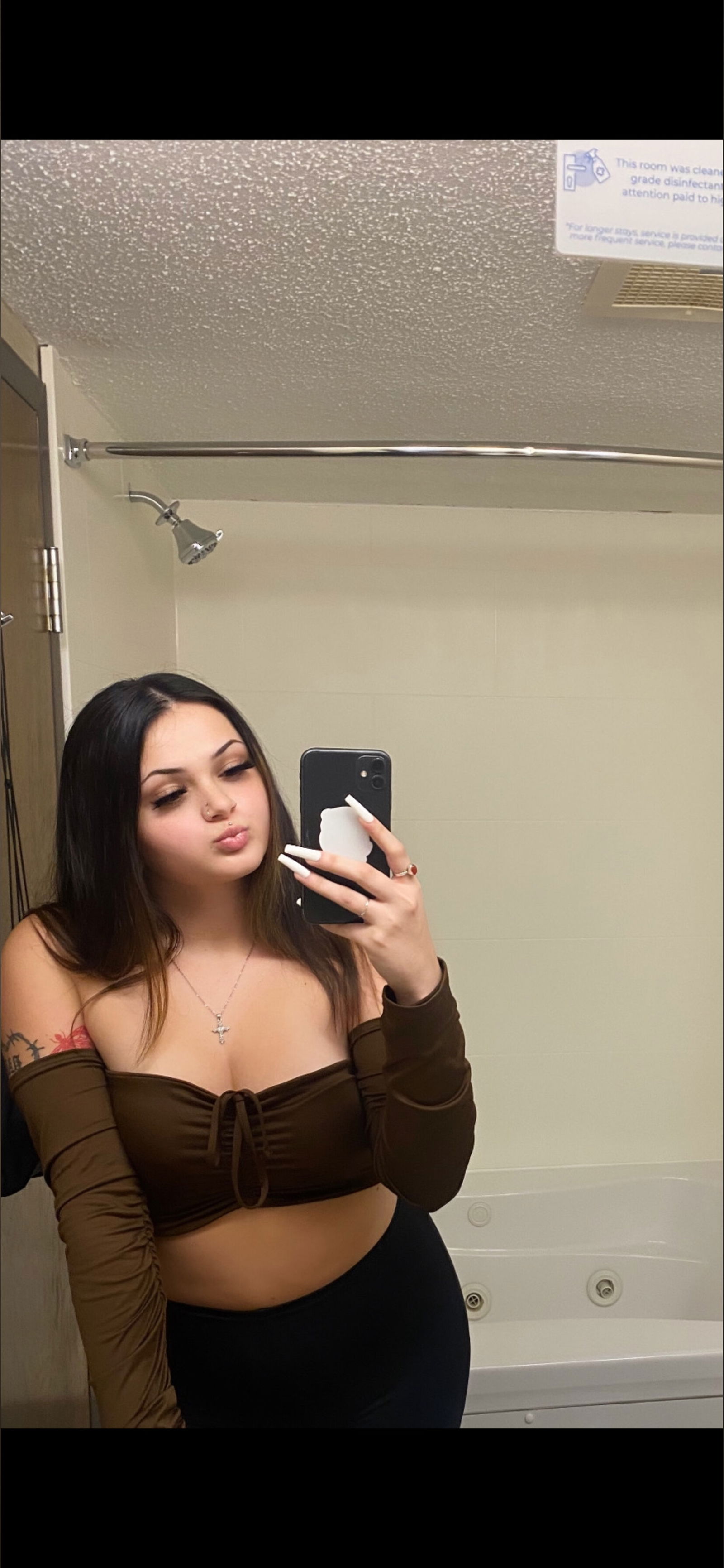 danni 🖤✨