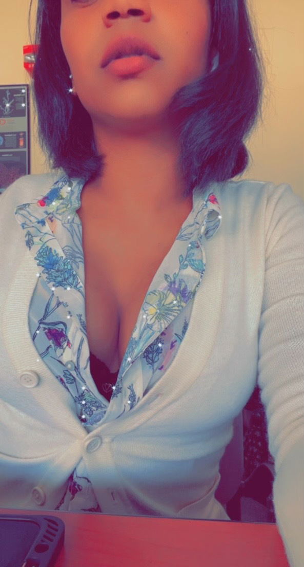 Najia 🌸🦋's avatar