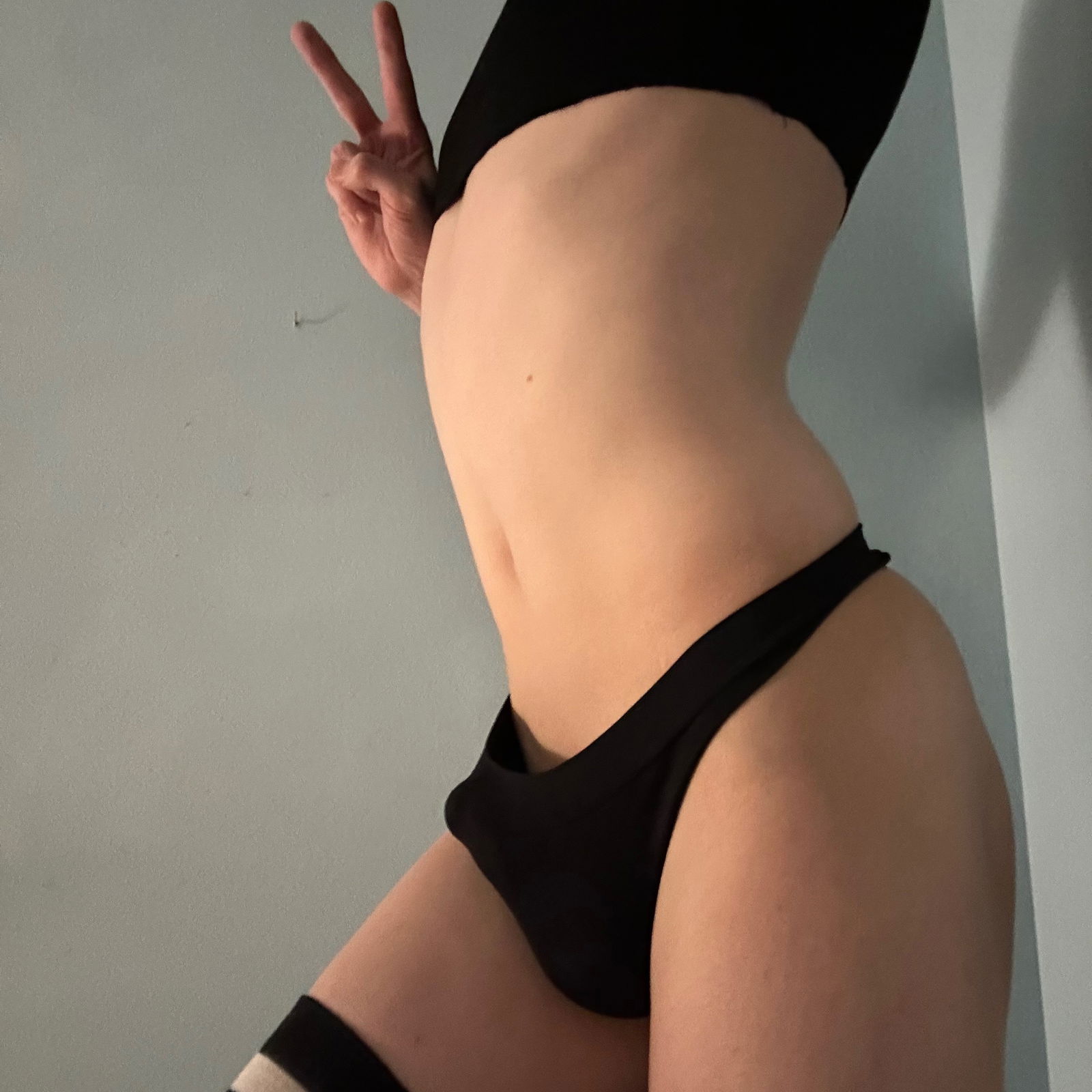 stoned_femboi's avatar