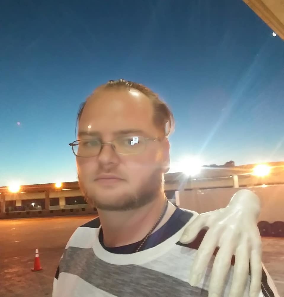 Nicholas's avatar
