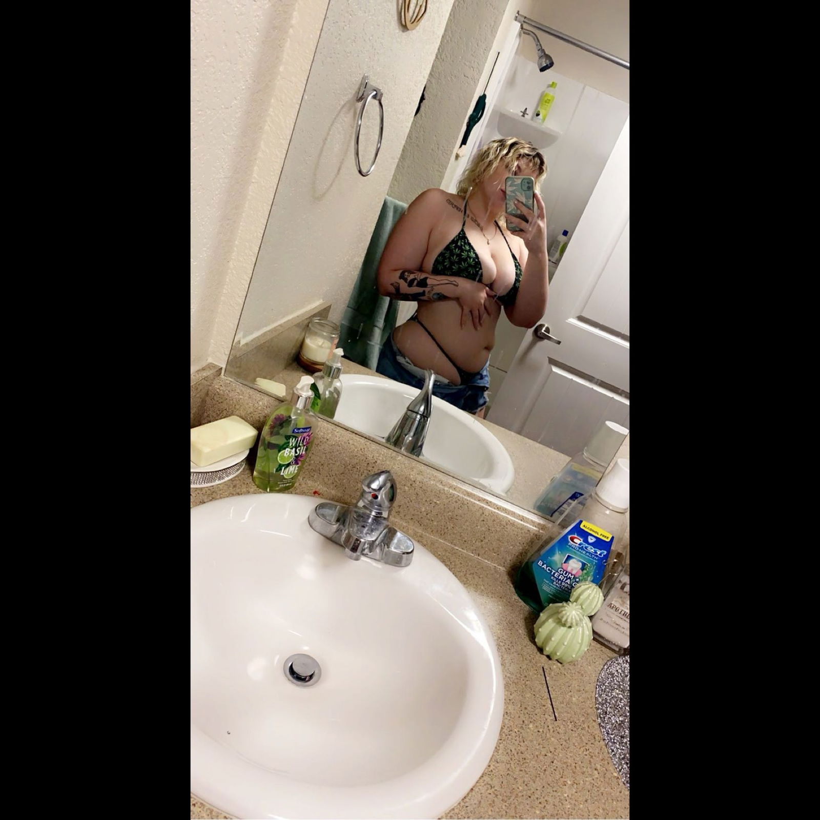 Laura's avatar