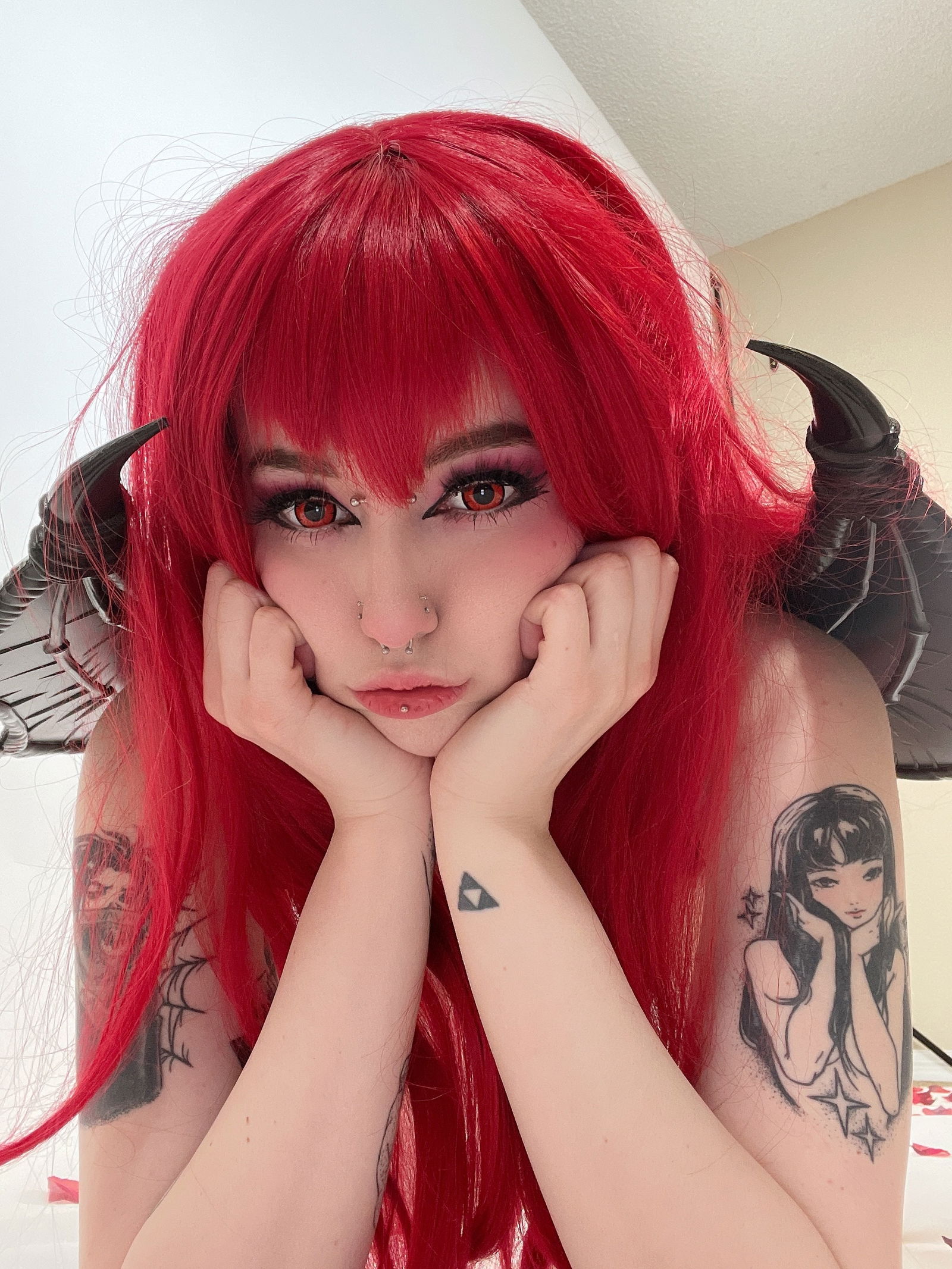 ✩ succubaby ✩