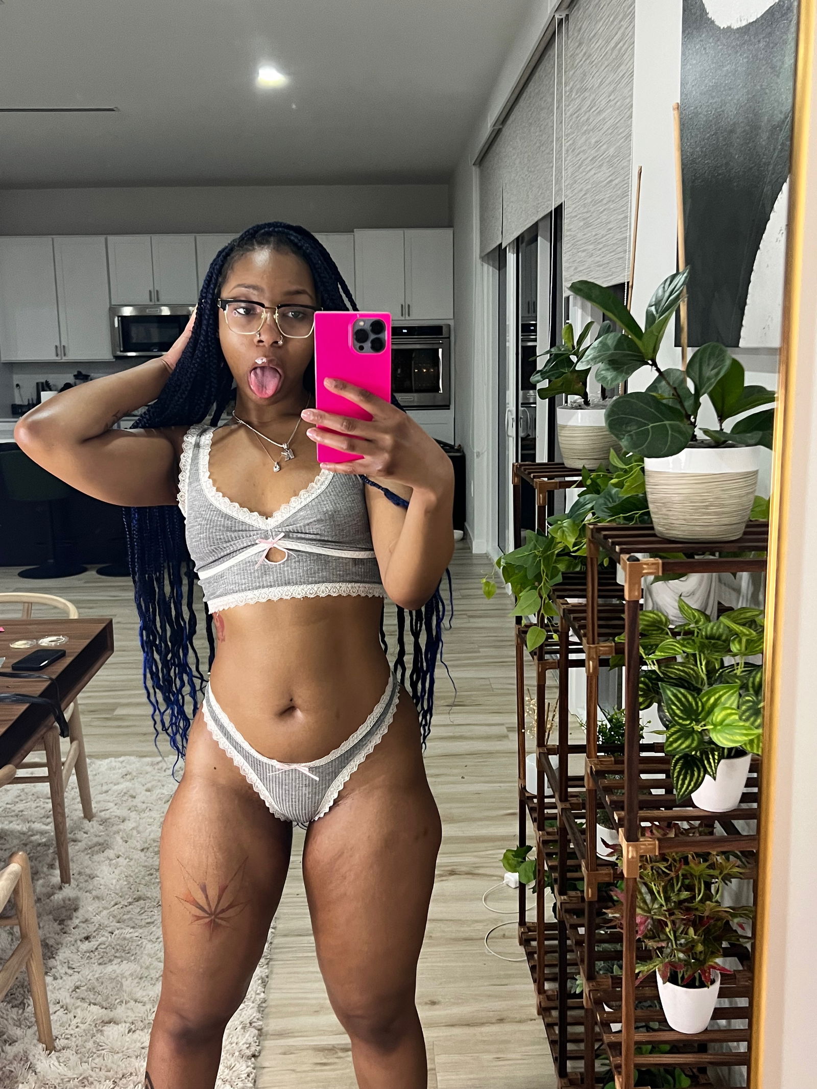 𝗦𝗨𝗚𝗚𝗔𝗔 𝗕𝗜𝗚 𝗕𝗢𝗢𝗧𝗬 𝗔𝗦𝗦 🍑's avatar