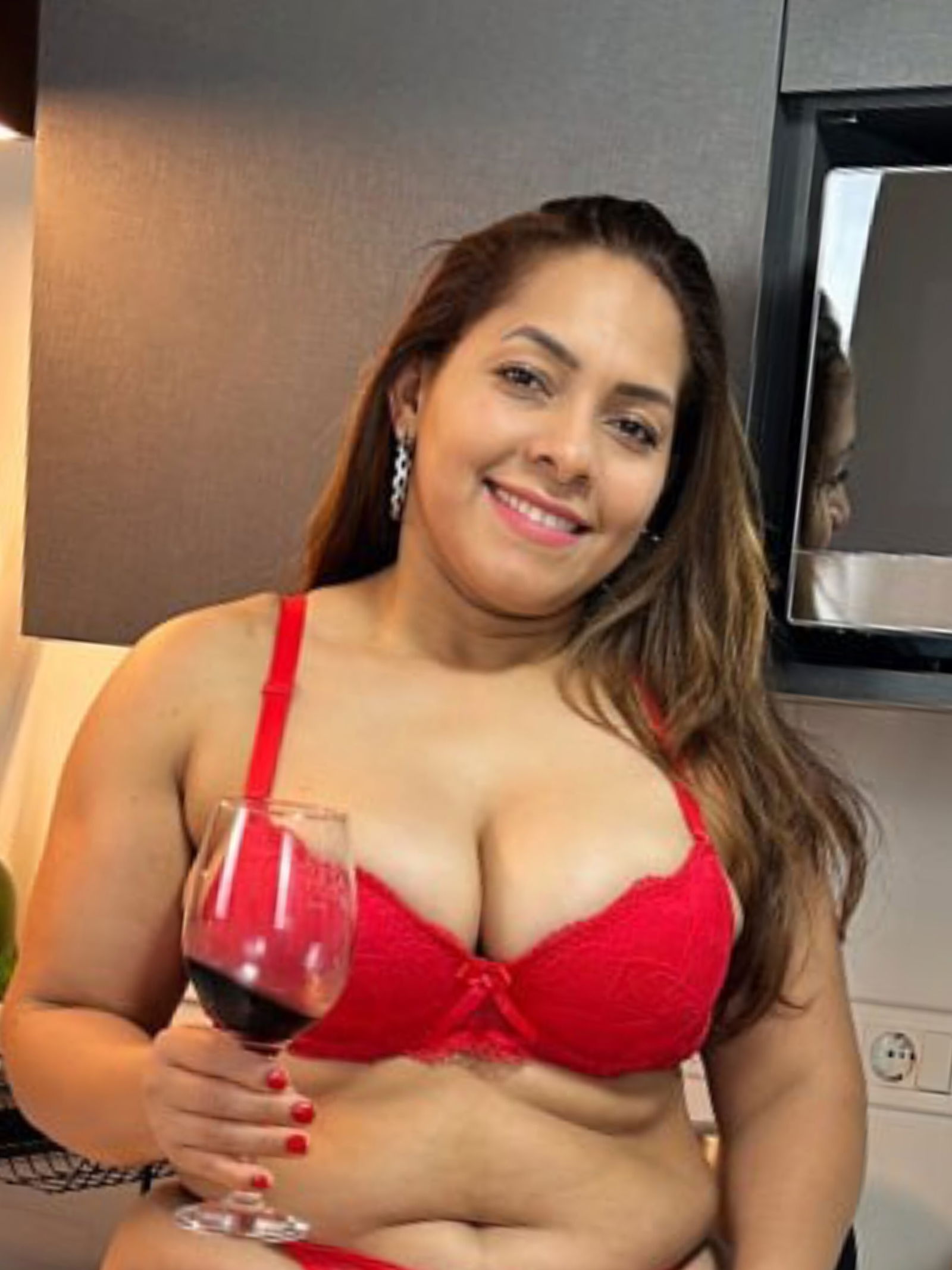 Sussy Mommy's avatar