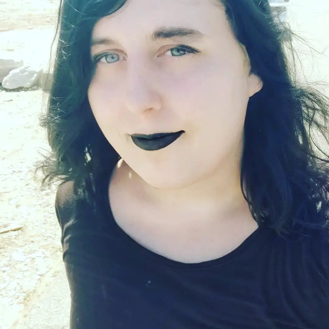 Phoebe's avatar