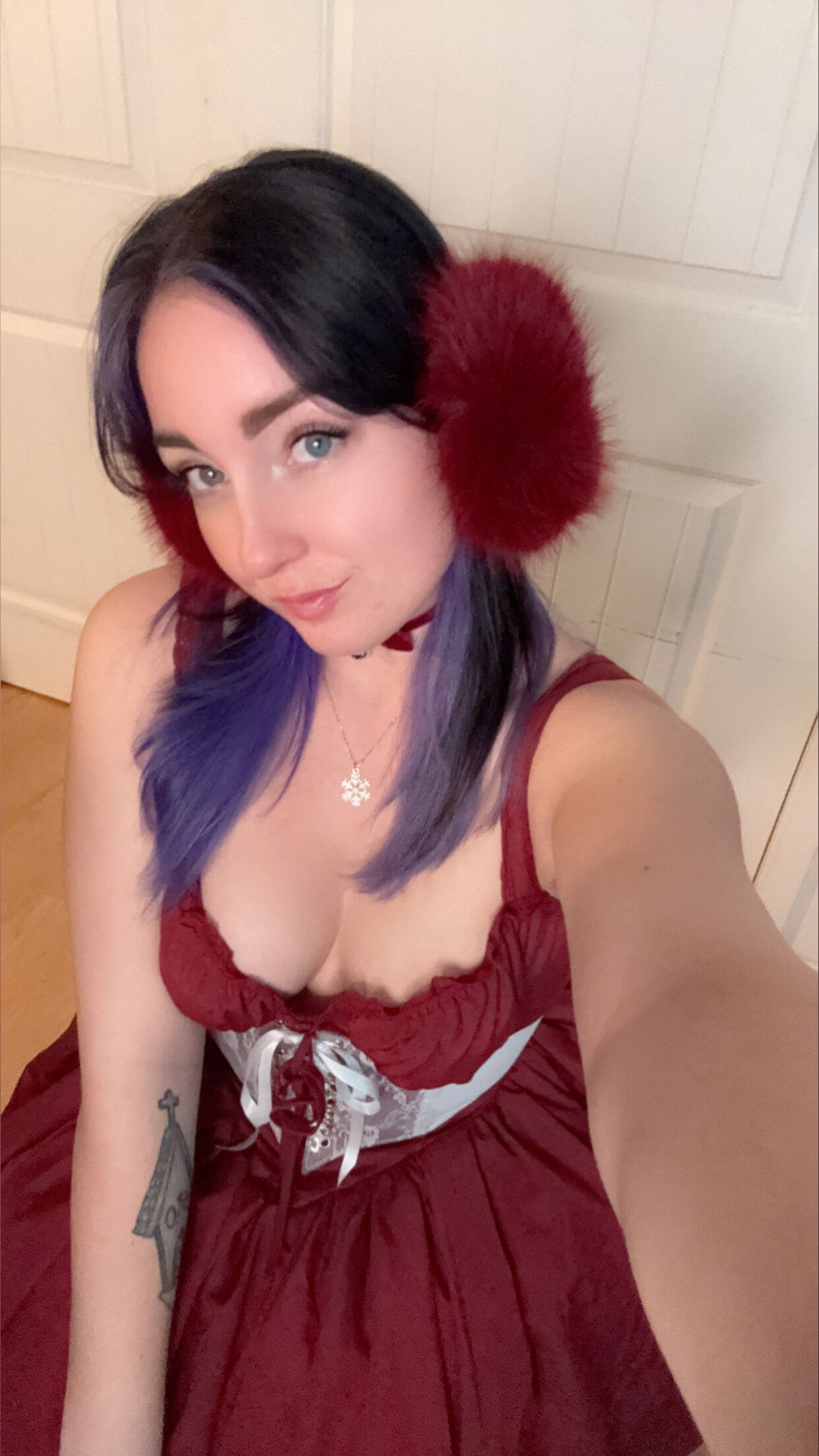 Syren Deville 💘's avatar