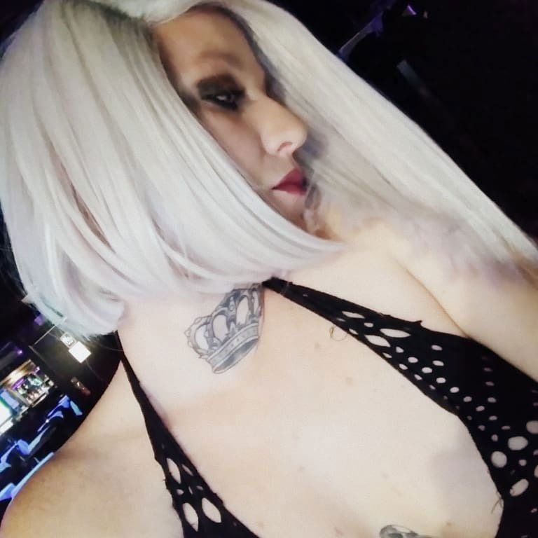 Syxx Doll's avatar
