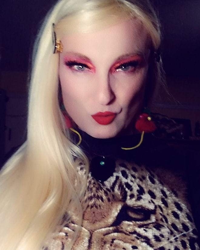 Dovima VanAussen's avatar