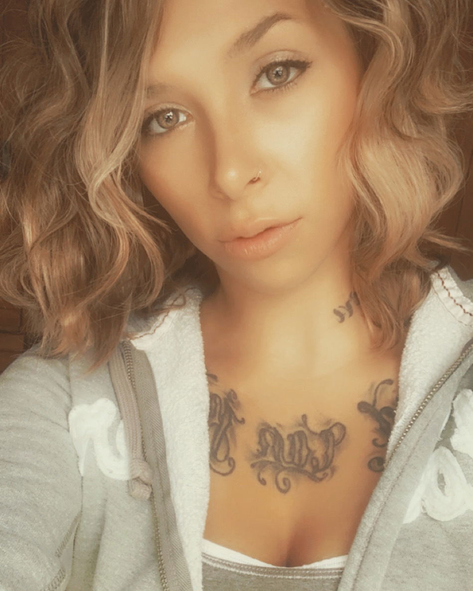 Tasha Lee's avatar