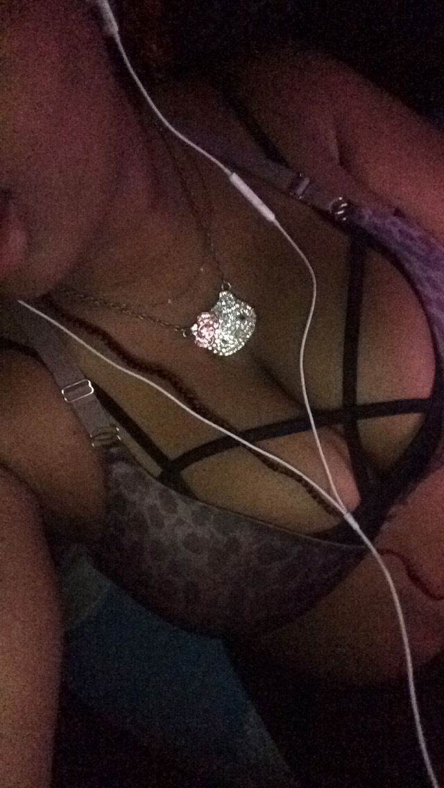Tati Baby's avatar