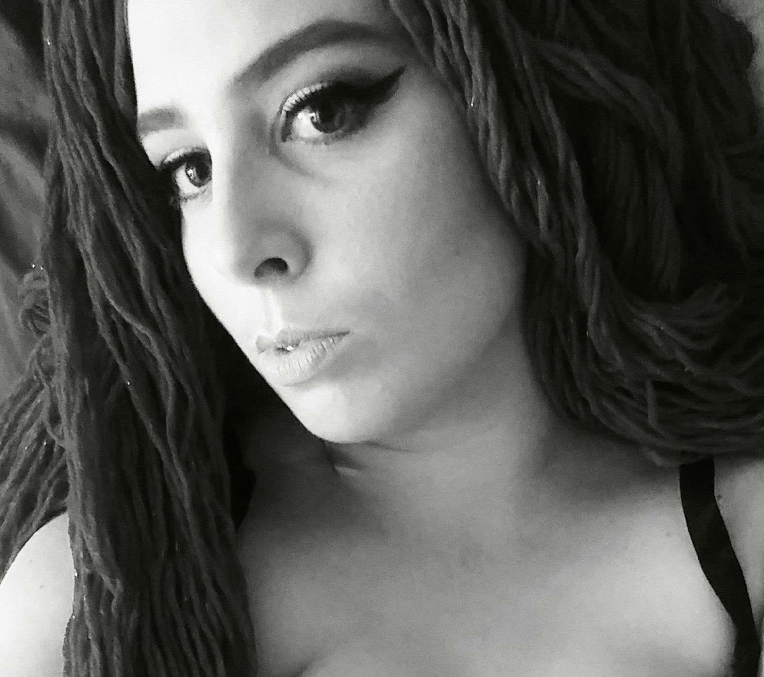 Taylor Sky's avatar
