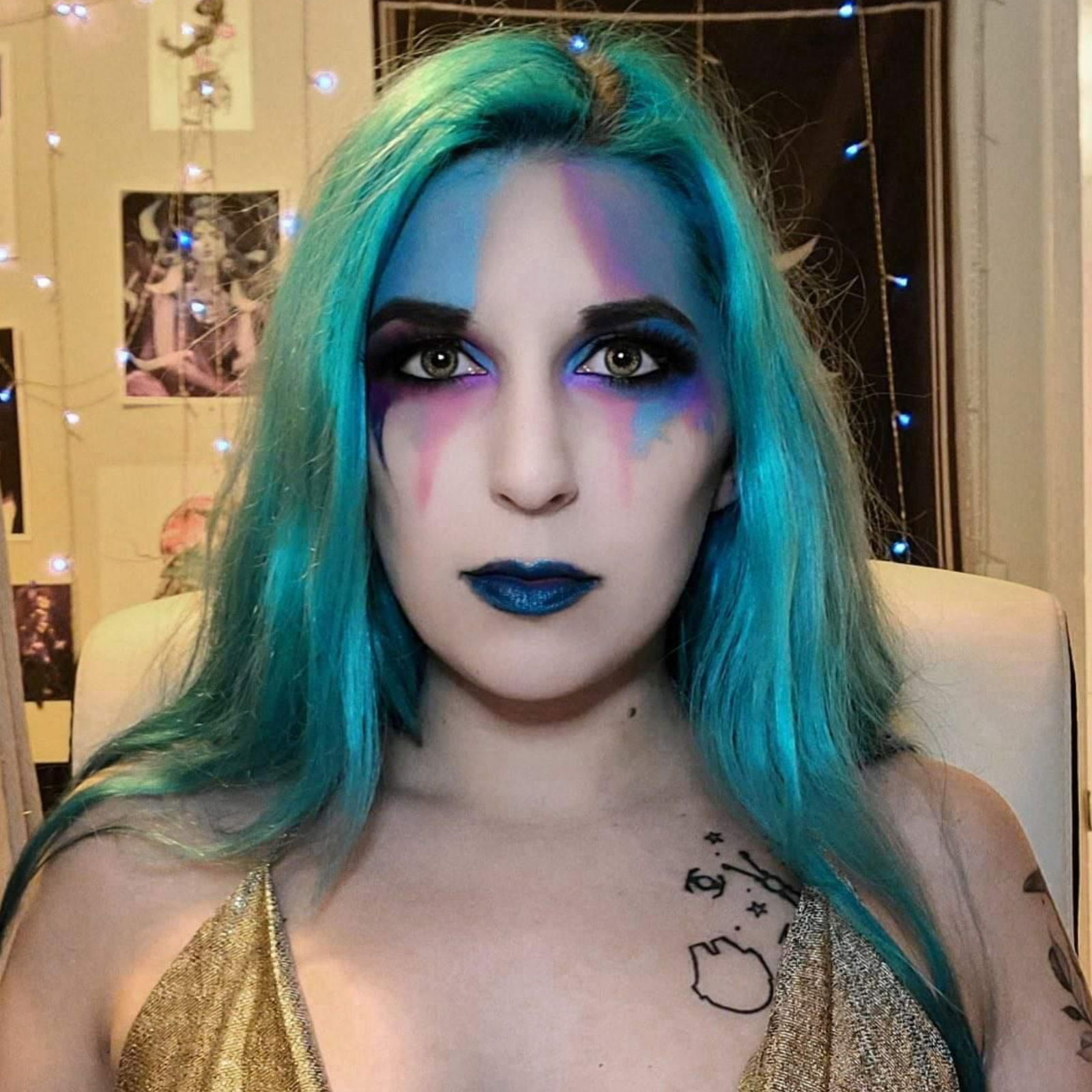 Tea Rex Queen's avatar