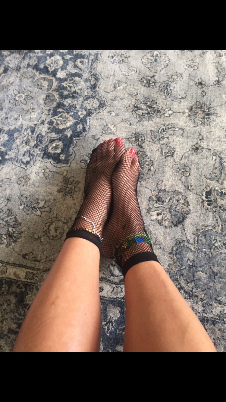 Ten tannned toes's avatar