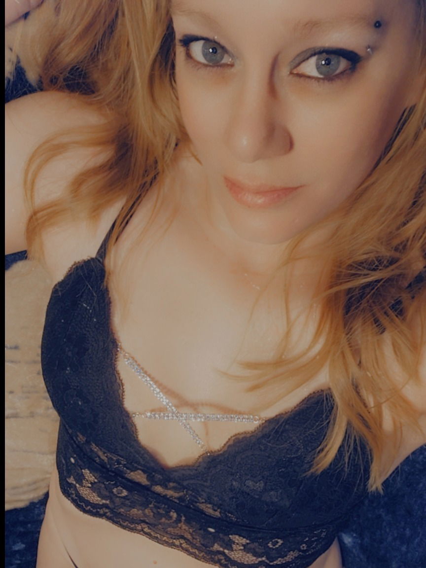 Scarlett Nicole's avatar