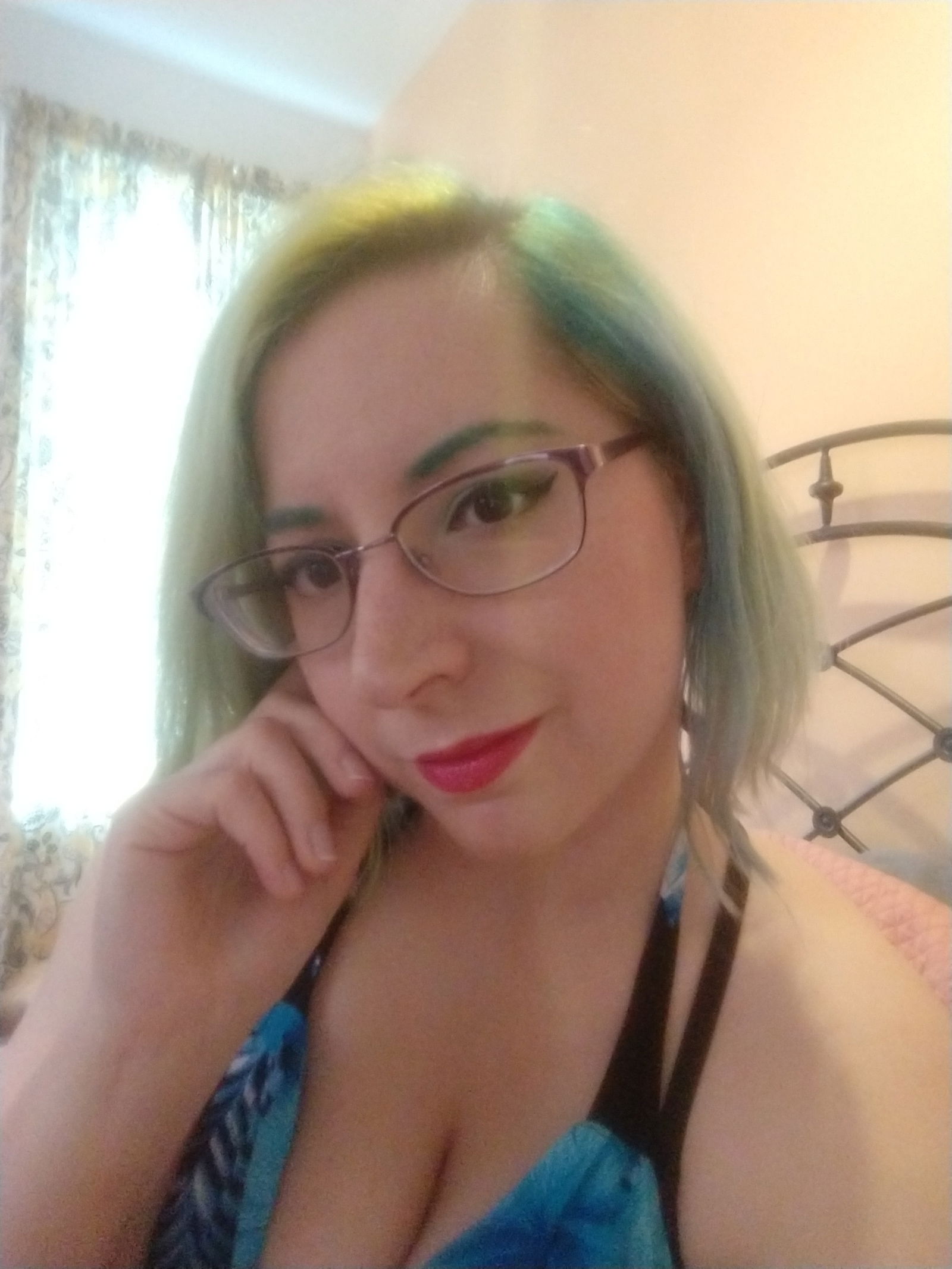 Holly the nerd's avatar